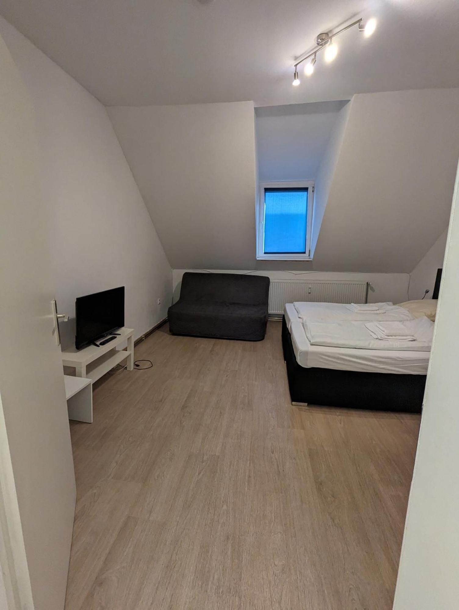 3 Bedroom Apartment Wuppertal Buitenkant foto